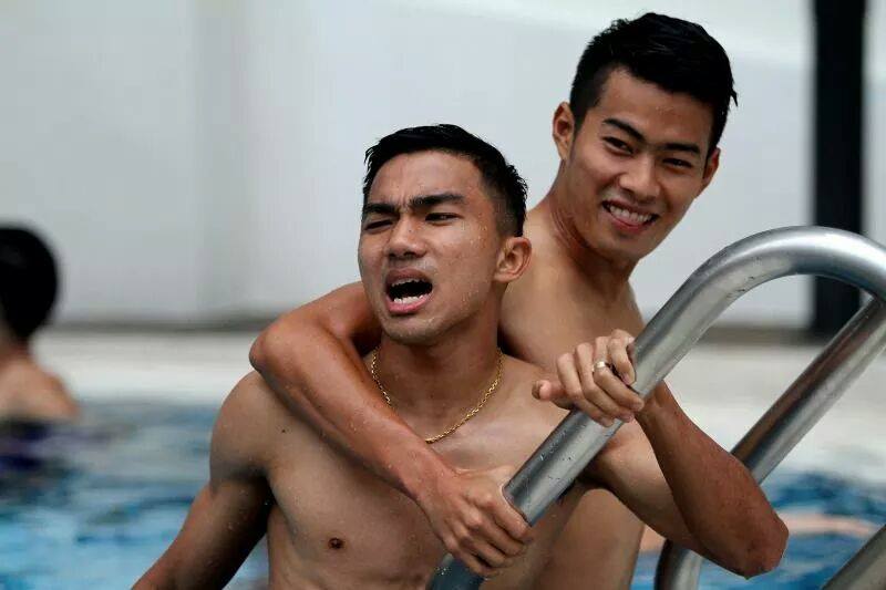 สารัช อยู่เย็น