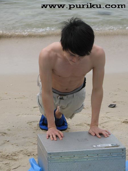 กอล์ฟ ไมค์ จาก ชะนีน้อยในป่าใหญ่