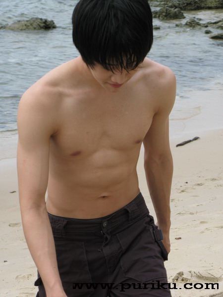 กอล์ฟ ไมค์ จาก ชะนีน้อยในป่าใหญ่