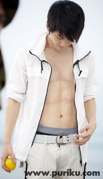 กอล์ฟ ไมค์ จาก ชะนีน้อยในป่าใหญ่