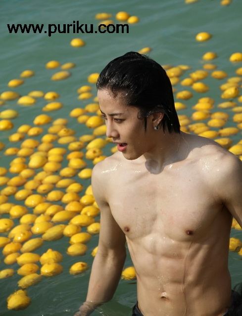 กอล์ฟ ไมค์ จาก ชะนีน้อยในป่าใหญ่