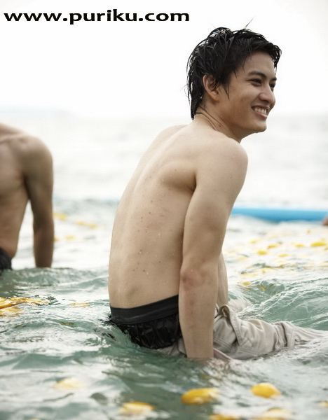 กอล์ฟ ไมค์ จาก ชะนีน้อยในป่าใหญ่