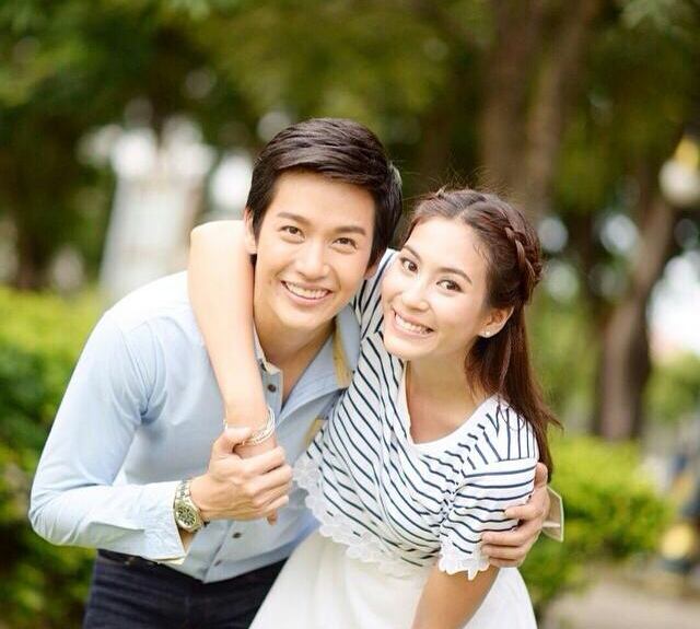 คู่รักคู่ครอบครัวแสนหวาน