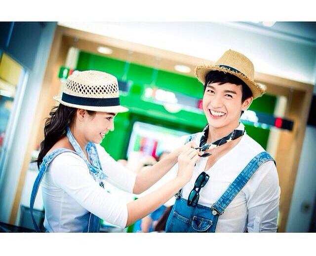 คู่รักคู่ครอบครัวแสนหวาน