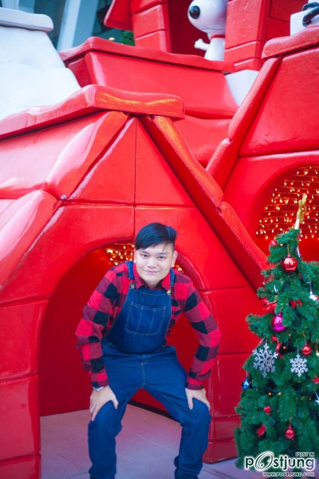 Koolcheng Trịnh T&uacute; Trung in Christmas