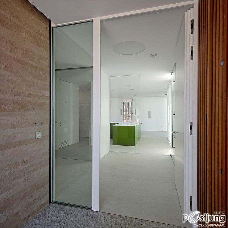 Olive House by LOG-URBIS