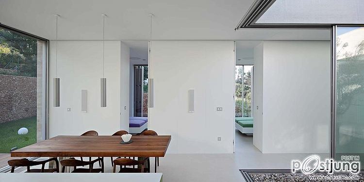 Olive House by LOG-URBIS
