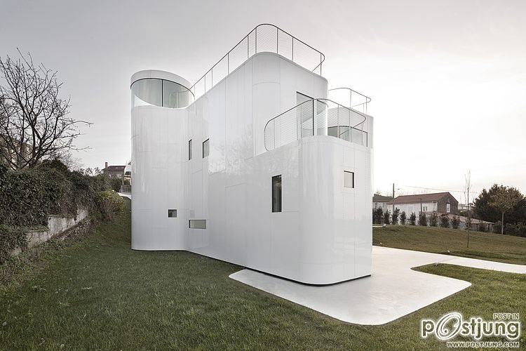 Casa V. by DOSIS