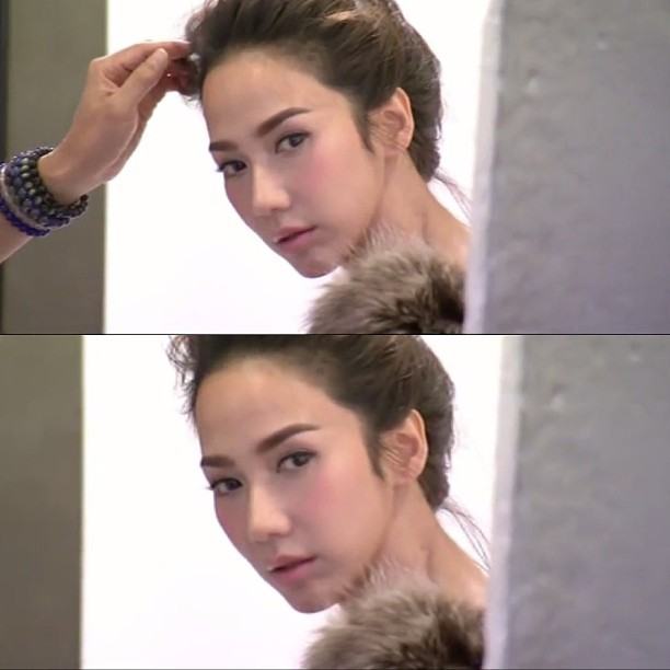 เบื้องหลัง "อั้ม-พัชราภา" โชว์ผิวเนียนสวยเซ็กซี่เบาๆ ถ่ายปฏิทินช่อง 7 สี