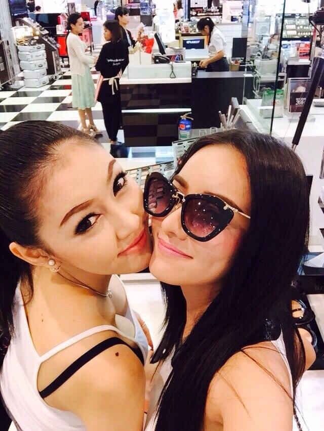 เก๋ เลเดอเรอร์ กอดรัดฟัดเหวี่ยง กระต่าย แม๊กซิม