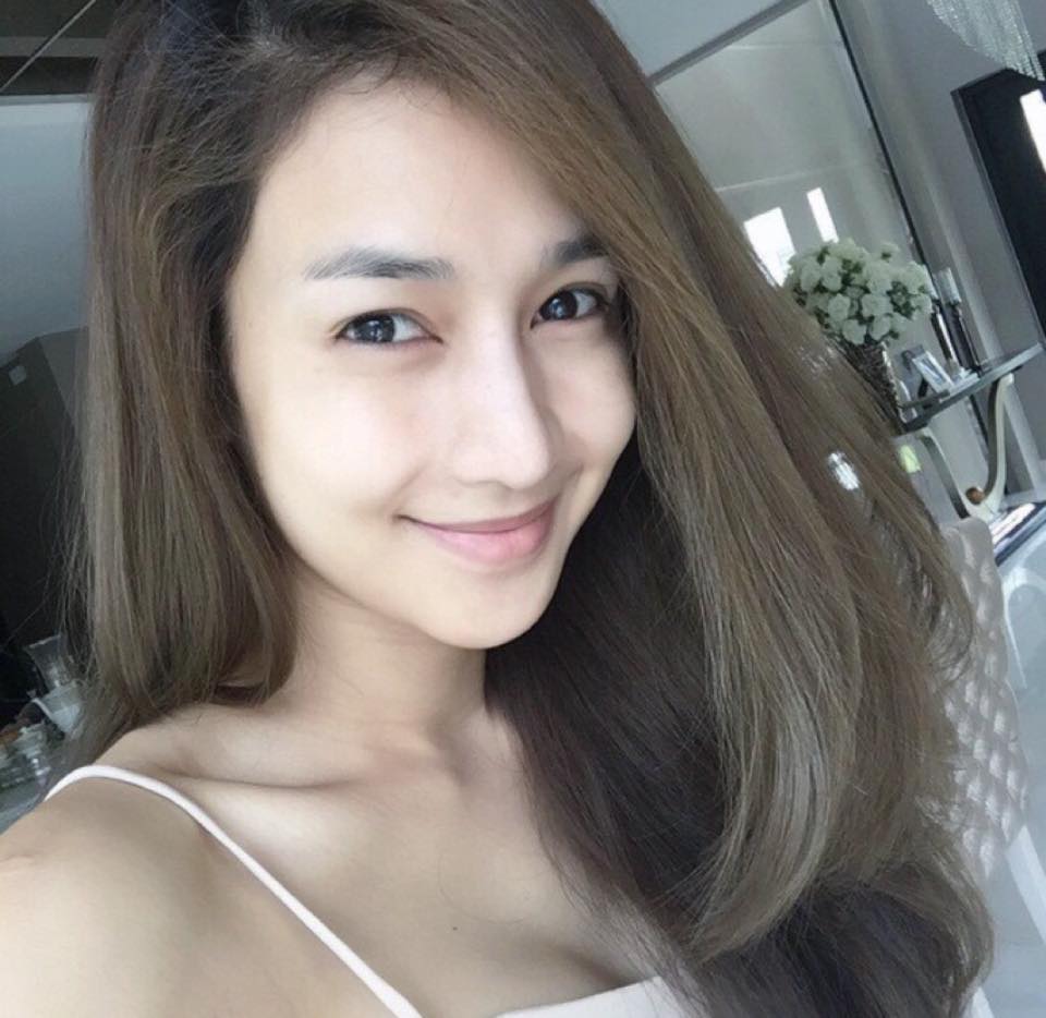 เนย โชติกา