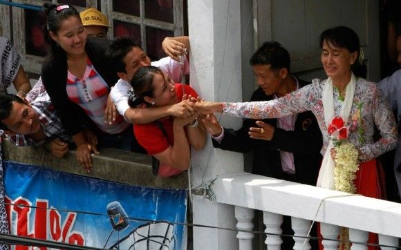 อองซาน ซูจี นักต่อสู้เพื่อประชาธิปไตยในพม่า