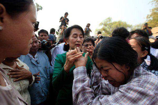 อองซาน ซูจี นักต่อสู้เพื่อประชาธิปไตยในพม่า