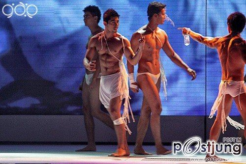 ถอดโชว์เรือนร่าง 718