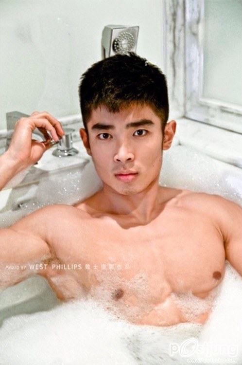 ถอดโชว์เรืองร่าง 720