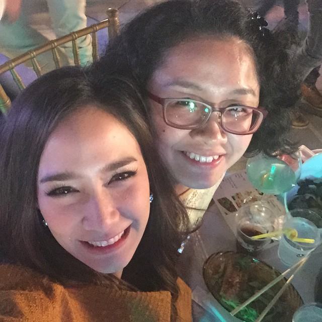 >เปิดโผคนดีศรีบันเทิง< 2557 ดาราน้ำดีตัวอย่างน่าชื่นชม "อั้ม-พัชราภา" ทำดีไม่สร้างกระเเส