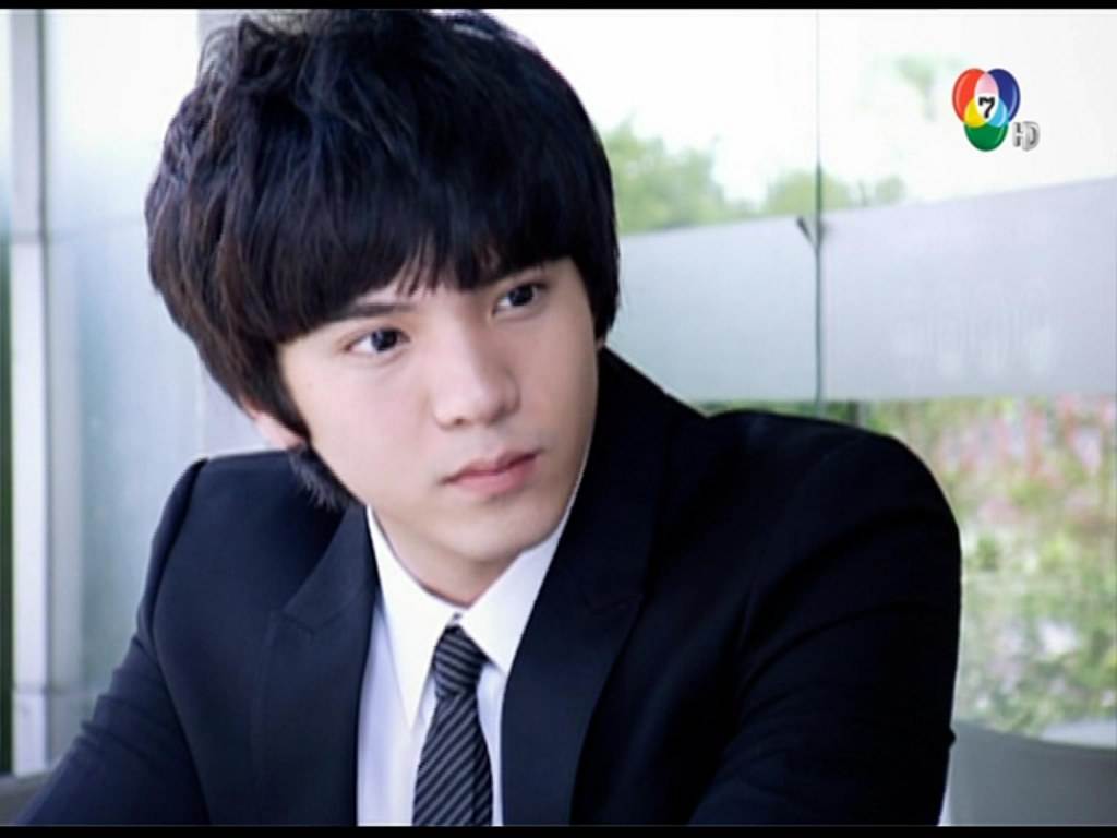 หนุ่มน้อยในละครเกินห้ามใจไม่ให้รัก