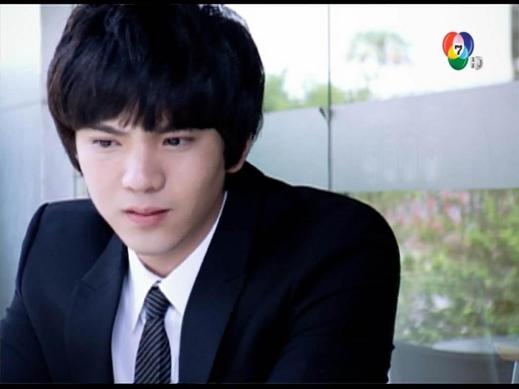 หนุ่มน้อยในละครเกินห้ามใจไม่ให้รัก