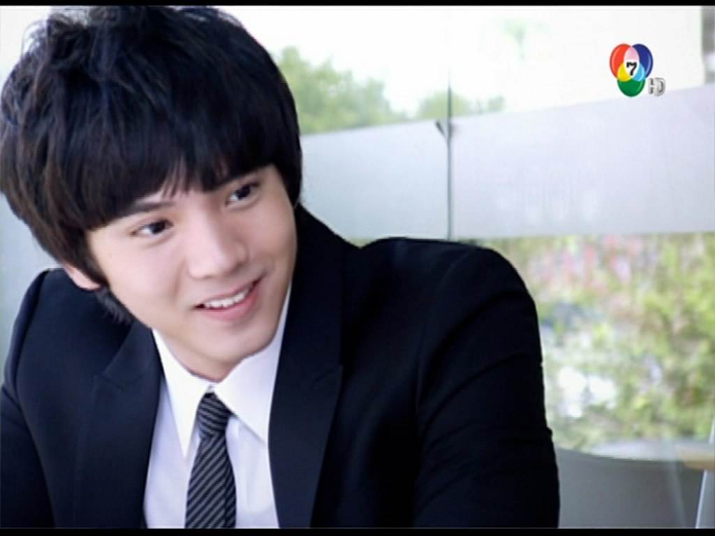 หนุ่มน้อยในละครเกินห้ามใจไม่ให้รัก