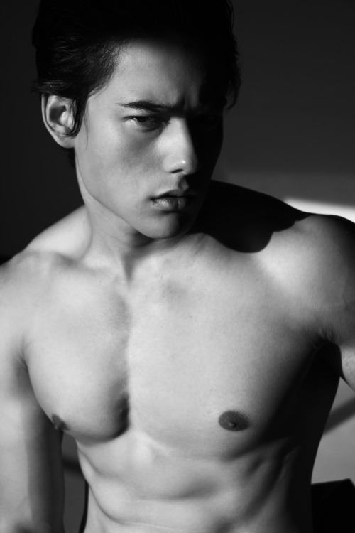 ถอดโชว์เรืองร่าง 729 - Eme Chang Vergara