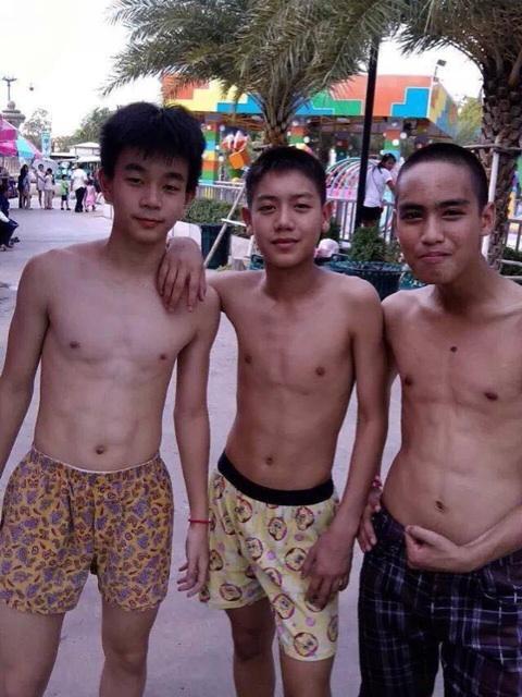 วันเด็ก เชิญต่อแถวค่ะ
