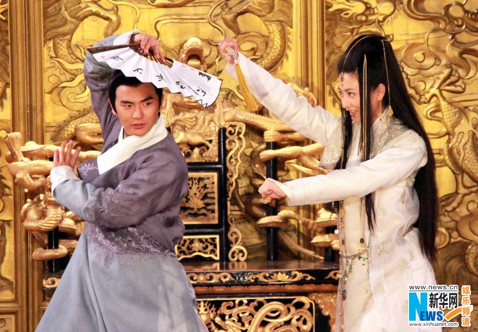 เล็กเซียวหงส์ ดรรชนีเทพสะท้านฟ้า 陆小凤与花满楼 2014 part13
