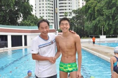 มหกรรมนักว่ายน้ำหนุ่มขบเผาะ