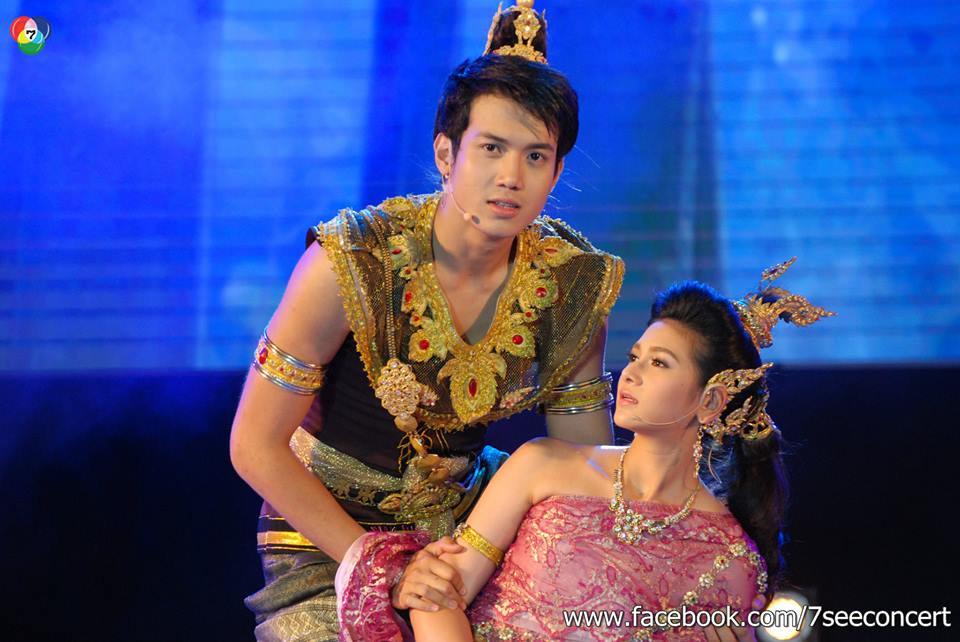 (เก็บตก) 7 สีคอนเสิร์ตพิเศษ "หรรษาวันเด็ก" พร้อมเหล่านักเเสดงคับคั่ง
