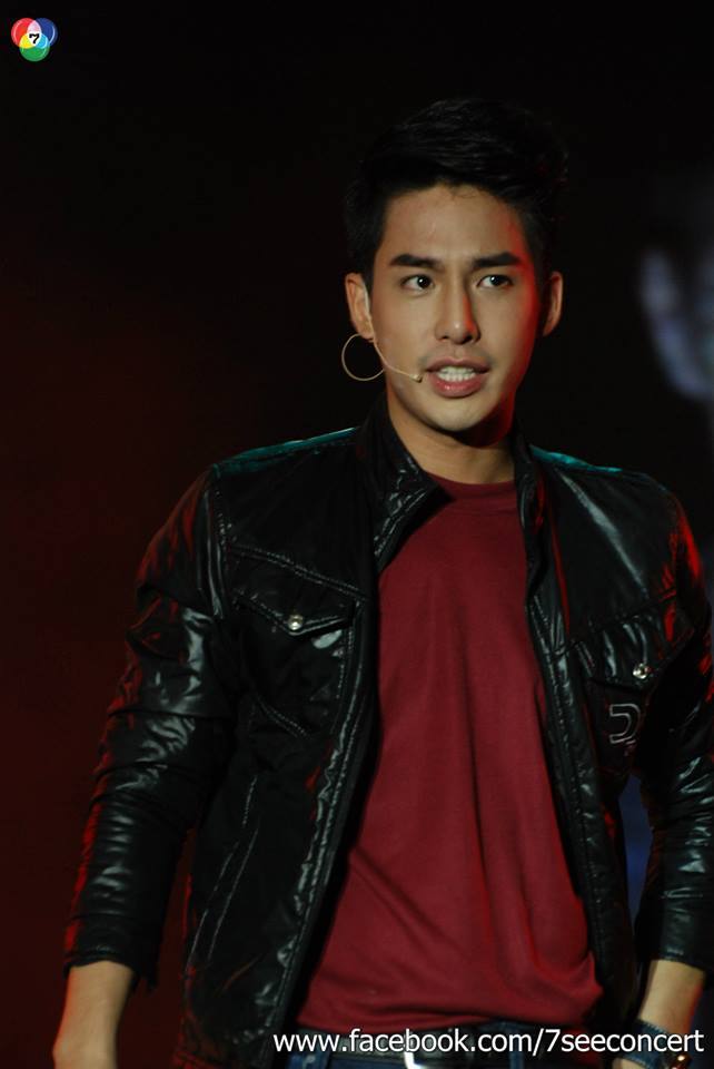 (เก็บตก) 7 สีคอนเสิร์ตพิเศษ "หรรษาวันเด็ก" พร้อมเหล่านักเเสดงคับคั่ง