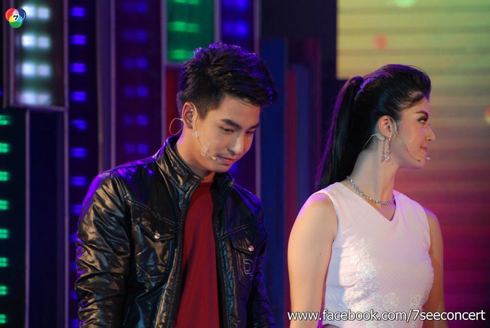 (เก็บตก) 7 สีคอนเสิร์ตพิเศษ "หรรษาวันเด็ก" พร้อมเหล่านักเเสดงคับคั่ง
