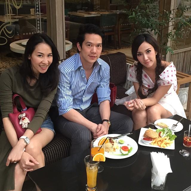 เเน่ใจนะว่าอายุ 36 "อั้ม พัชราภา" หน้าเด็กเป๊ะเว่อร์อ่ะ!!