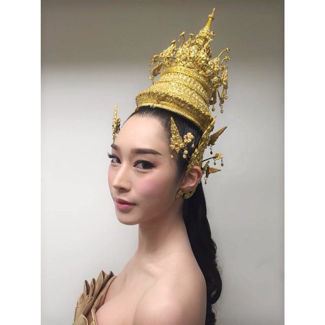 "ฐิสา-วริฏฐิสา" นางเอกสาวดาวรุ่งช่อง 7 แต่งไทยใส่ชฎาสวยเหมือนนางในวรรณคดีเลย!!