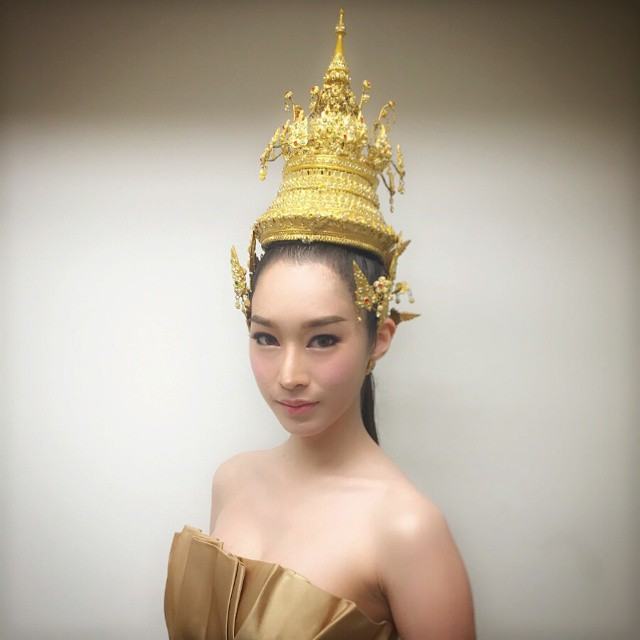 "ฐิสา-วริฏฐิสา" นางเอกสาวดาวรุ่งช่อง 7 แต่งไทยใส่ชฎาสวยเหมือนนางในวรรณคดีเลย!!