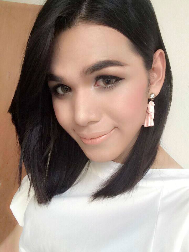 ทึ่ง! หน้าเดียวแต่คล้ายดาราหลายคน เธอสวยชัดเป๊ะ