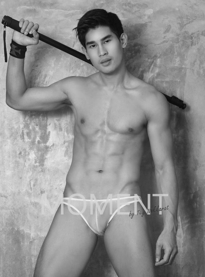 Moment Magazine vol.1 no.4 January 2015