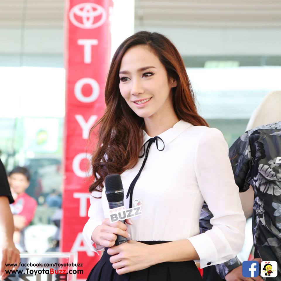 Meet & Greet พราว Day "อั้ม พัชราภา VS หอย" โชว์รูมรถเเทบเเตก!!