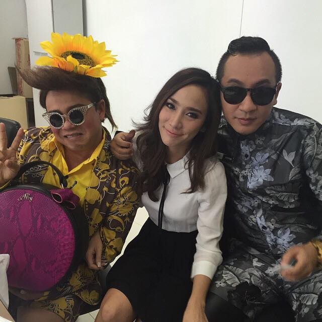 Meet & Greet พราว Day "อั้ม พัชราภา VS หอย" โชว์รูมรถเเทบเเตก!!