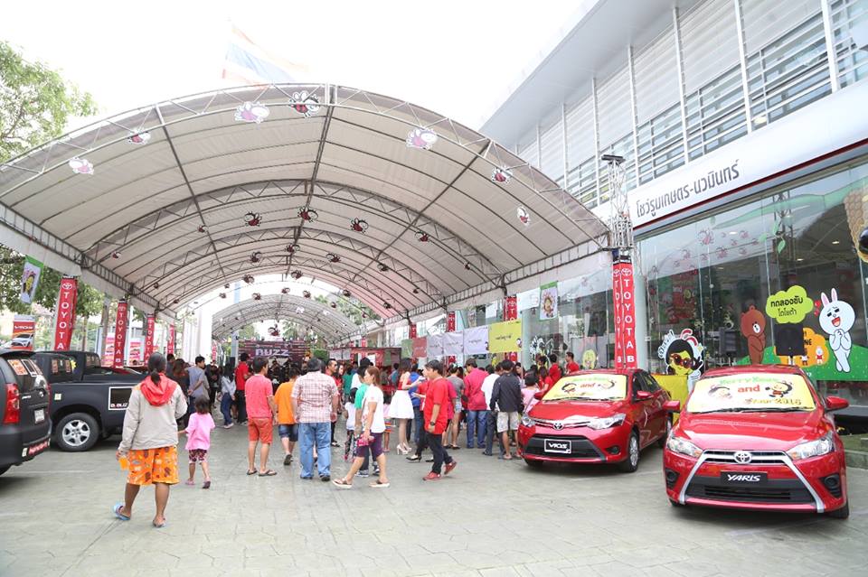 Meet & Greet พราว Day "อั้ม พัชราภา VS หอย" โชว์รูมรถเเทบเเตก!!