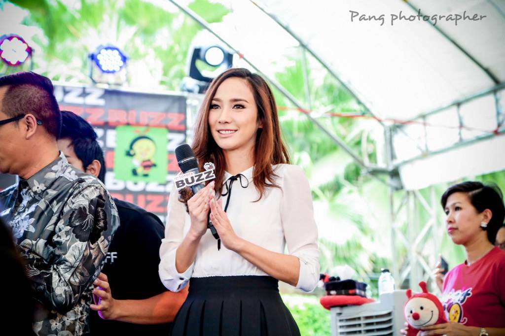 Meet & Greet พราว Day "อั้ม พัชราภา VS หอย" โชว์รูมรถเเทบเเตก!!