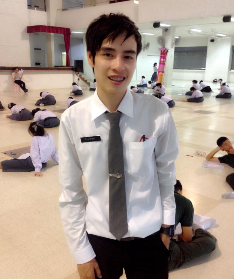 ครูโฟร์ ขวัญใจนักเรียนสาธิต มมส