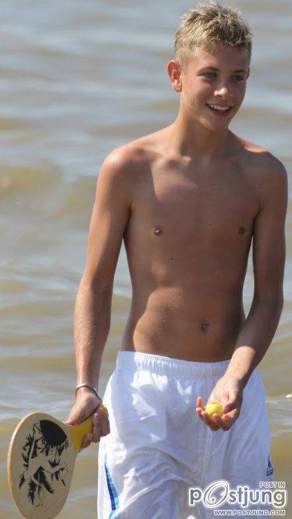 หล่อบ้างน่ารักบ้าง ๑๘