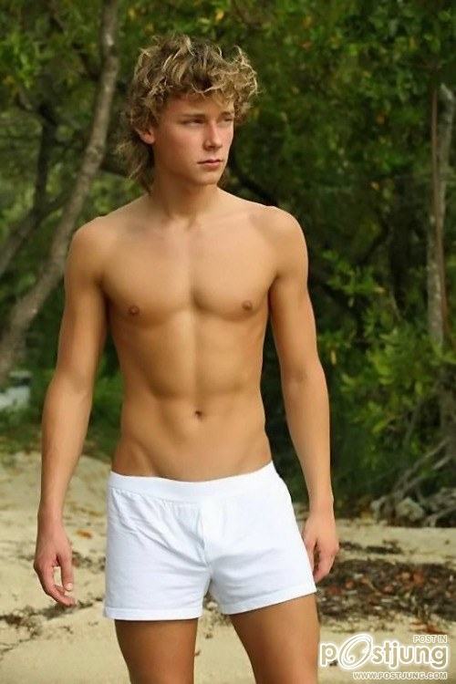 หล่อบ้างน่ารักบ้าง ๑๘