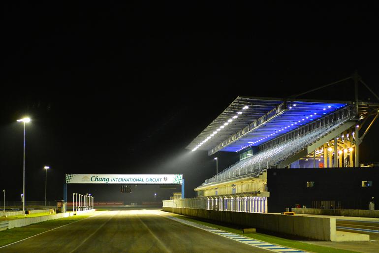 นกแอร์ชวนไปวิ่งมาราธอน ปั่นจักรยานที่บุรีรัมย์
