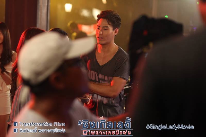 "เราสาวโสดทุกคนจงอยู่ด้วยหัวใจ ยืนบนลำเเข้งของตนเองให้ได้ค่ะ" 5 กุมภา 58 ทุกโรงภาพยนต์ทั่วประเทศ!!