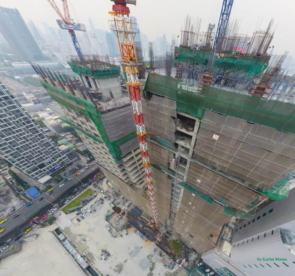 ตึก "จีแลนด์ทาวเวอร์" ตึกรูปตัว G ตึกเอียงแห่งแรกในเมืองไทย