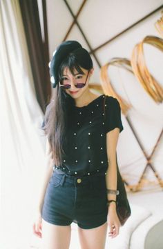 สาวแว่น น่ารักๆ มีมาให้ชมกันเพียบ!!!