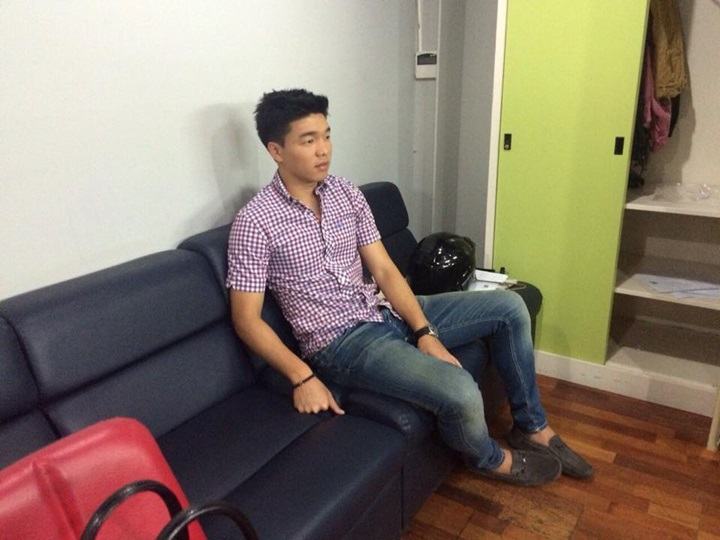 6 หนุ่มนักรักบี้ สุดหล่อ จาก ม.ธรรมศาสตร์ @ รายการ แฉแต่เช้า (28-1-58)