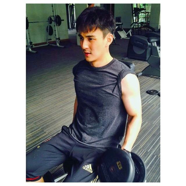 เห็นขนผู้ชายคนนี้แล้วละลายเลยอะ