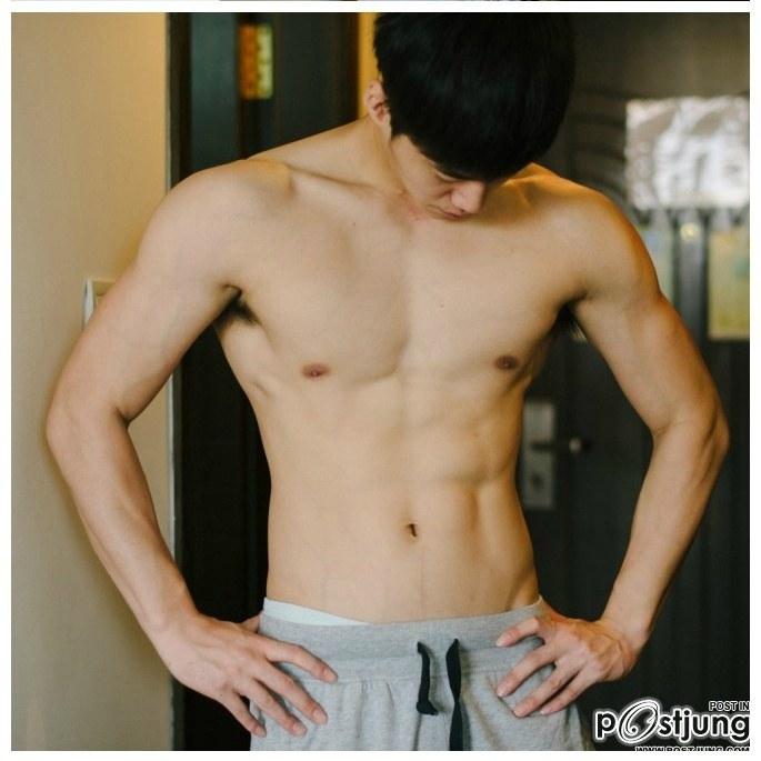หนุ่มน้อยหุ่นดี้ดี ขนฟูมากกก