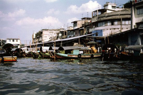 โลกในปี 1990